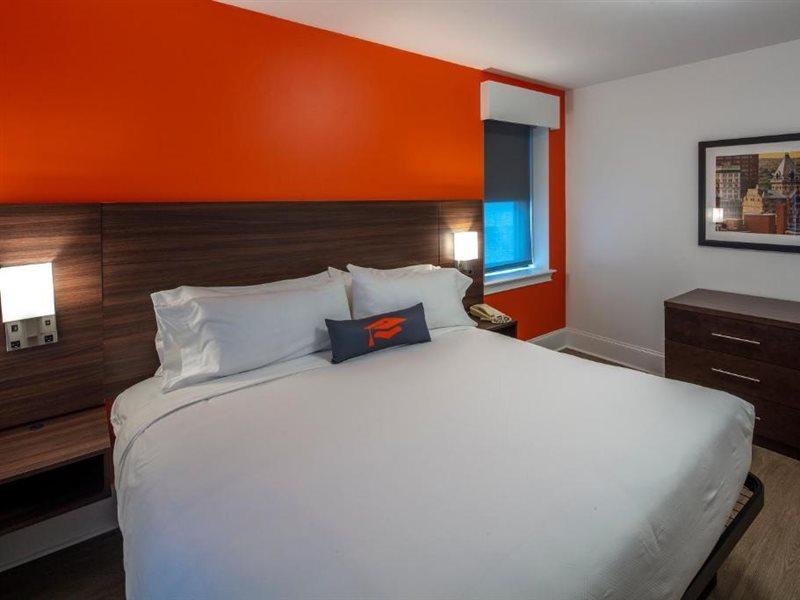 Hotel Collegian & Suites, Trademark Collection By Wyndham 4*