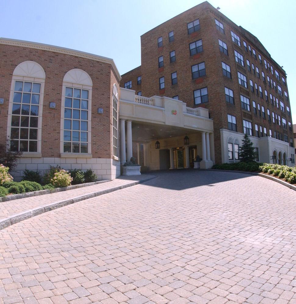 Hotel Collegian & Suites, Trademark Collection By Wyndham Syracuse