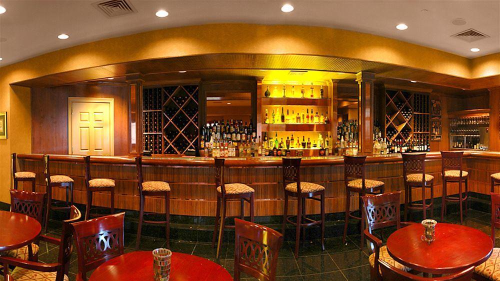 Hotel Collegian & Suites, Trademark Collection By Wyndham