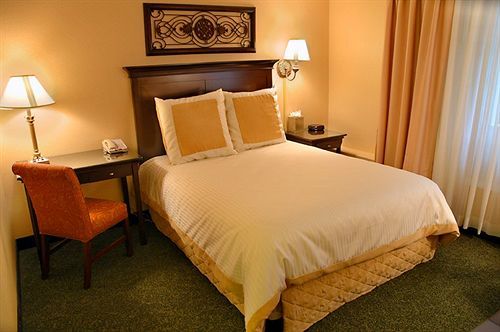 Collegian & Suites, Trademark Collection By Wyndham 4*