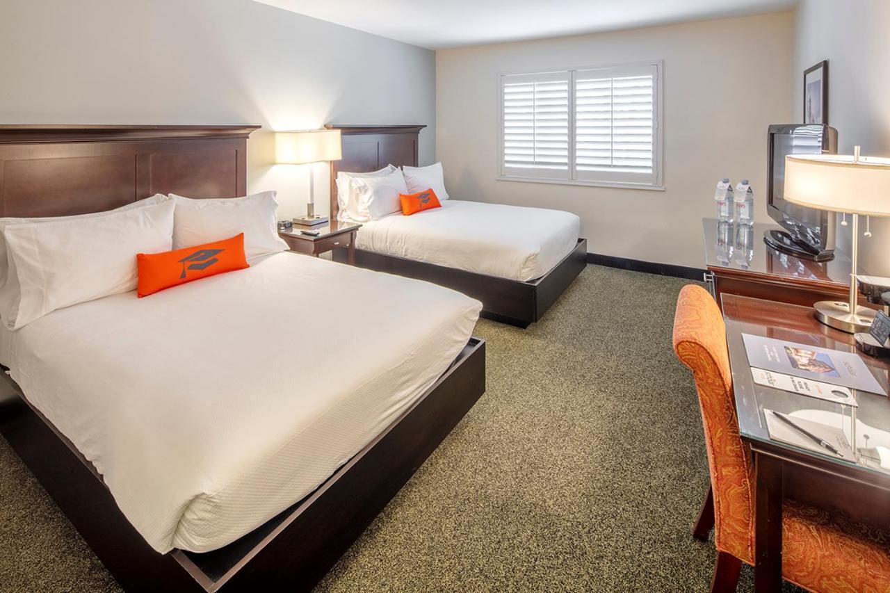 Hotel Collegian & Suites, Trademark Collection By Wyndham 4*